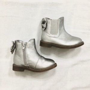 Cat & Jack silver dress boots (6)